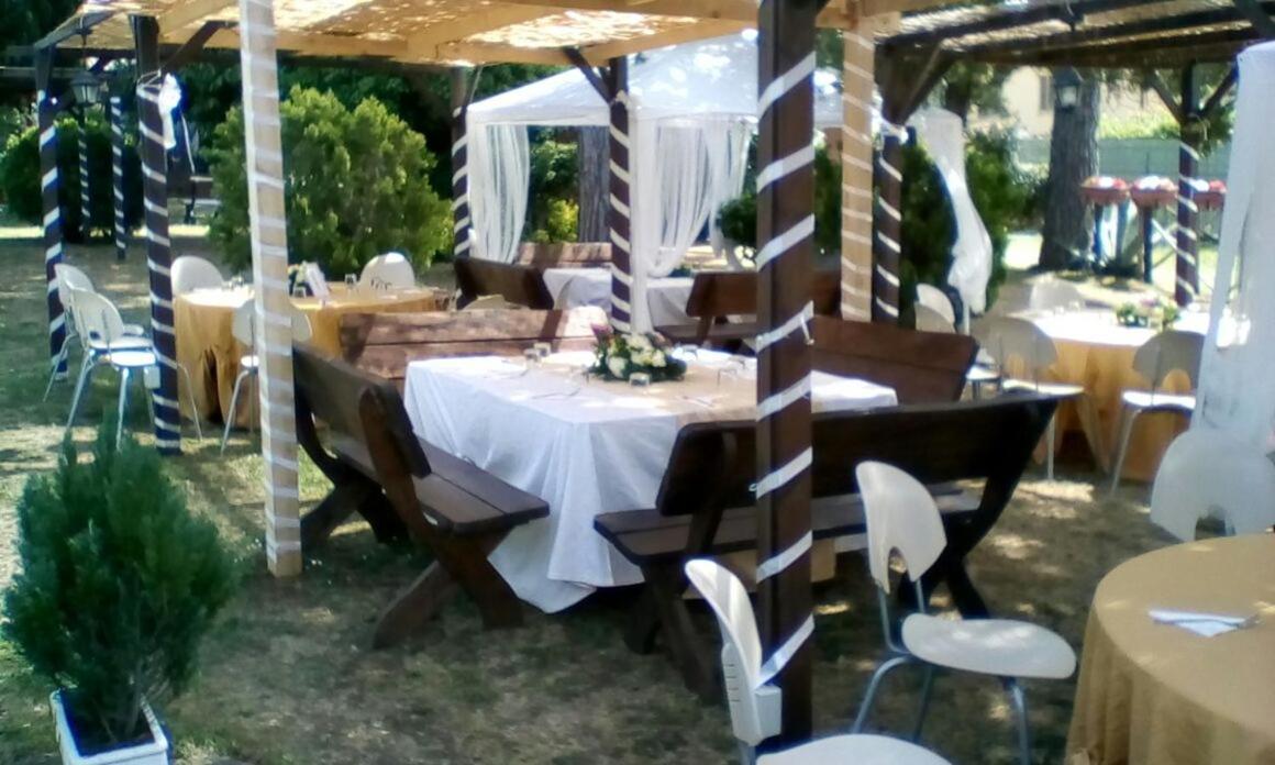 Villa Paradise Resort Gallicano nel Lazio Buitenkant foto