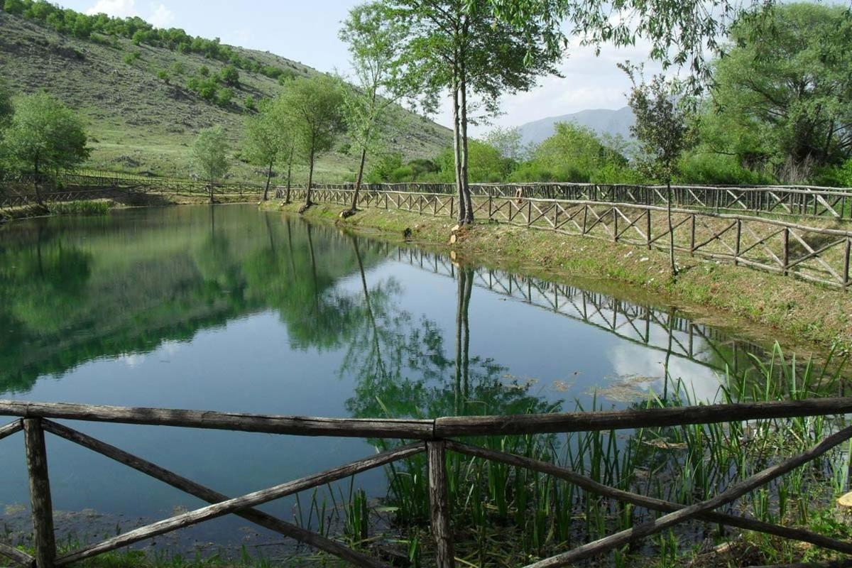 Villa Paradise Resort Gallicano nel Lazio Buitenkant foto