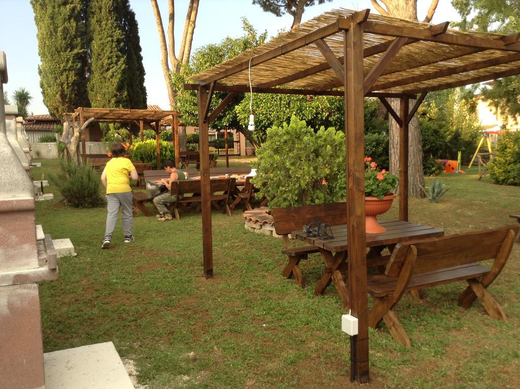 Villa Paradise Resort Gallicano nel Lazio Buitenkant foto